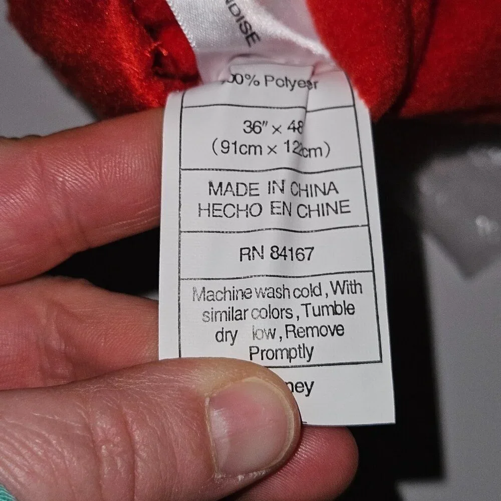 NEW Disneyland Resort Santas Reindeer Roundup Red Blanket Christmas Mickey Pluto